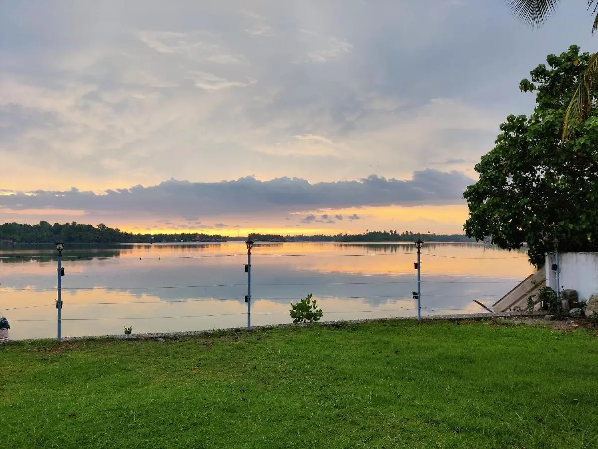 Wind &Waves Apartment Kollam