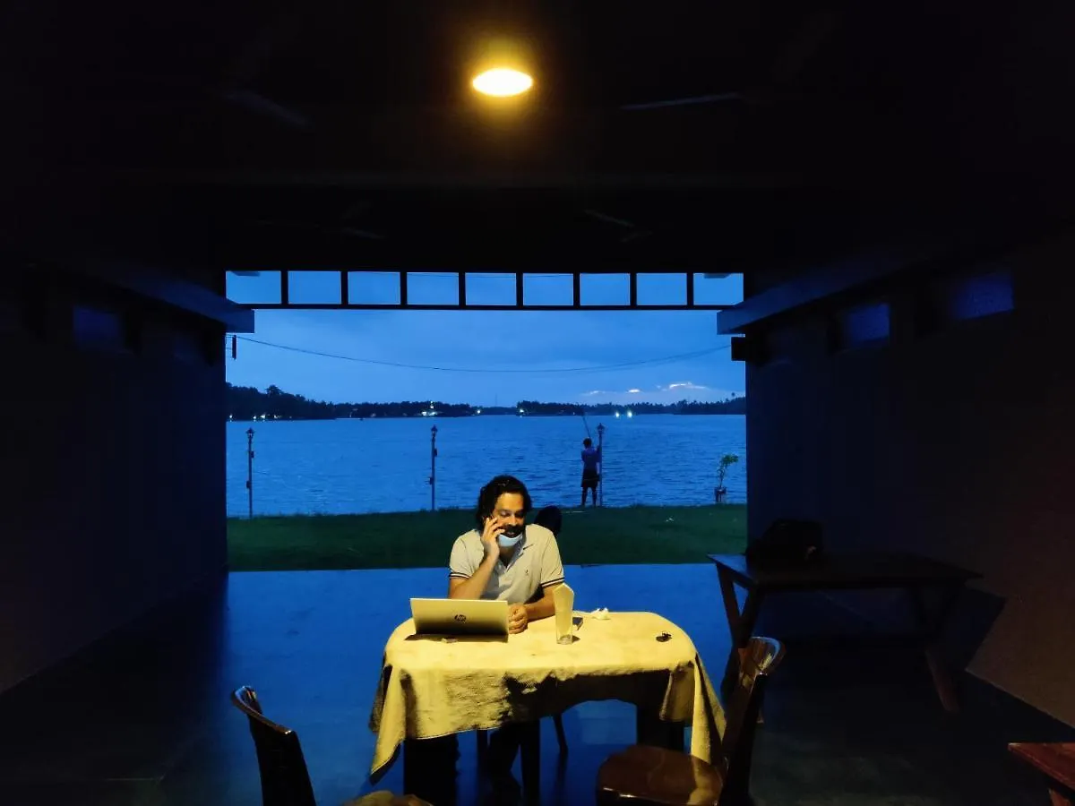 Wind &Waves Apartment Kollam