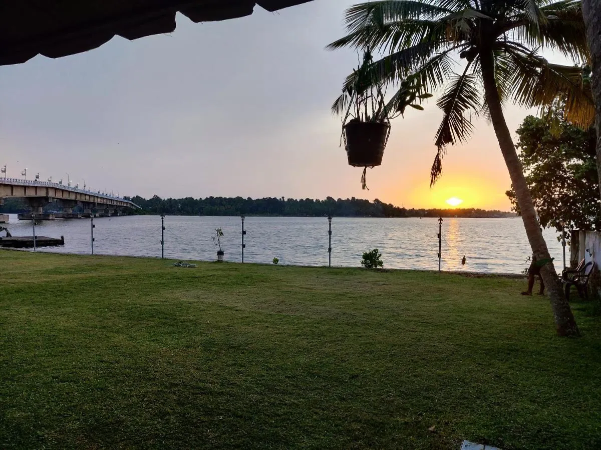 Wind &Waves Lejlighed Kollam